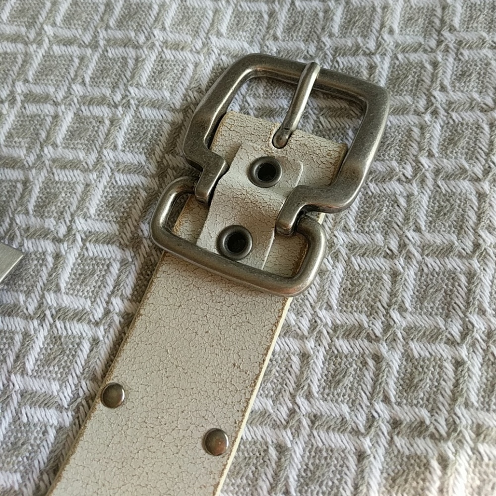 Assorted belts - Picture 3 of 4